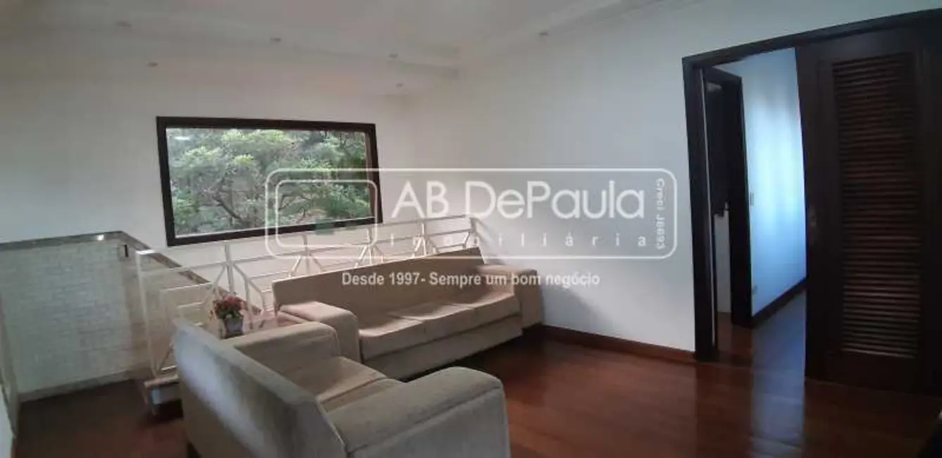 Foto 4 de Casa com 4 quartos à venda, 359m2 em Rio De Janeiro - RJ