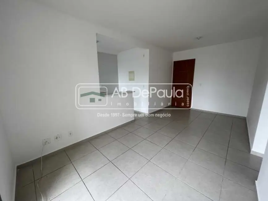 Foto 3 de Apartamento com 2 quartos para alugar, 60m2 em Rio De Janeiro - RJ