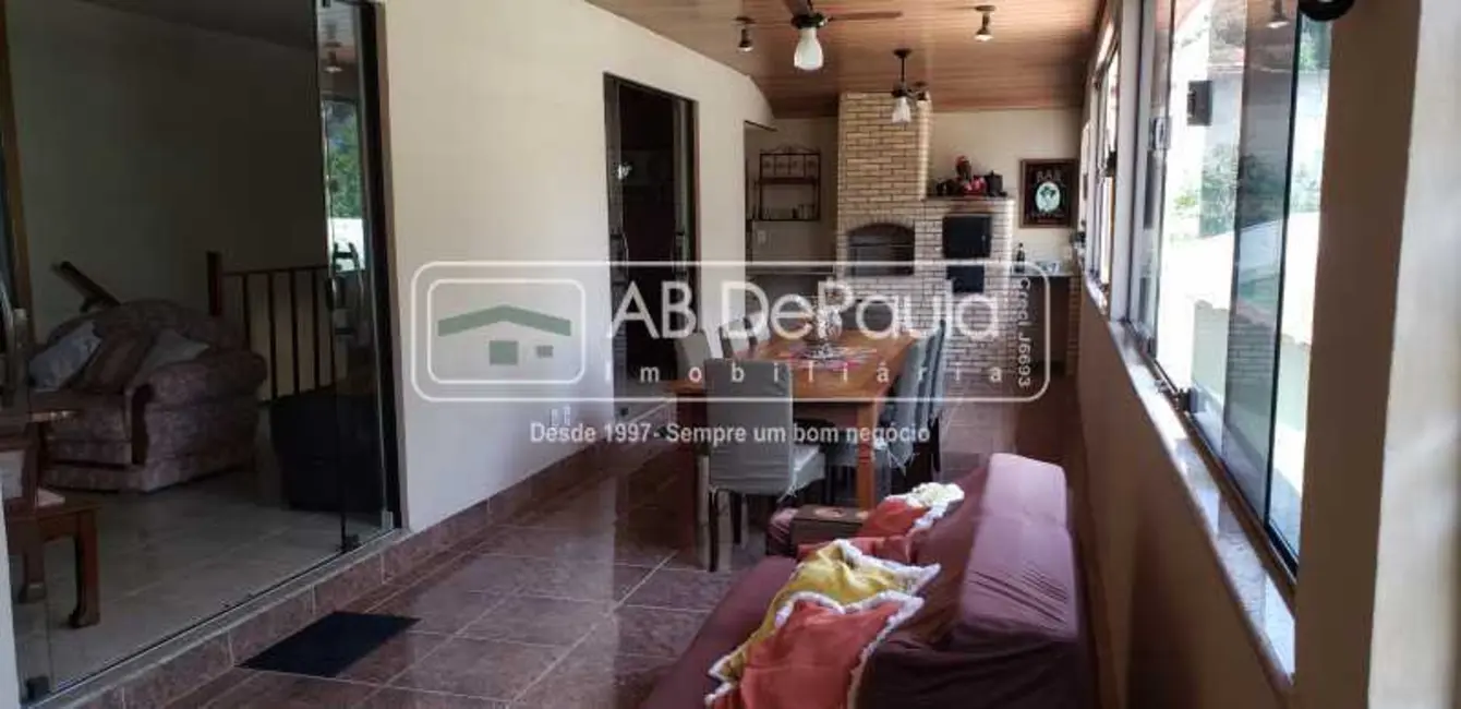 Foto 6 de Casa com 3 quartos à venda, 350m2 em Rio De Janeiro - RJ