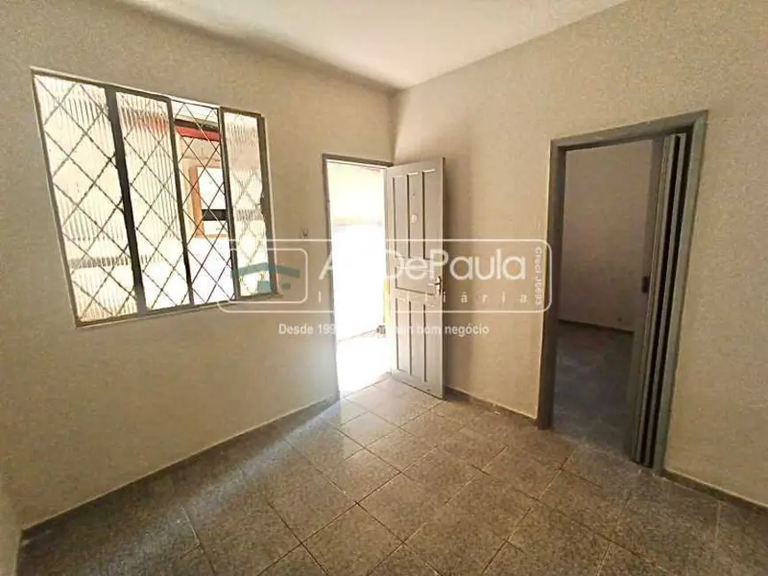 Foto 1 de Casa com 1 quarto para alugar, 40m2 em Rio De Janeiro - RJ