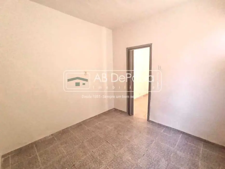 Foto 3 de Casa com 1 quarto para alugar, 40m2 em Rio De Janeiro - RJ