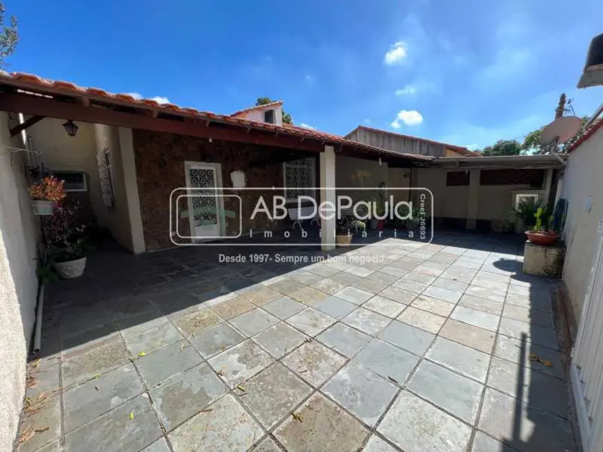 Casa com 3 quartos à venda, 290m2 em Rio De Janeiro - RJ - imagem 3 Foto 3 de Casa com 3 quartos à venda, 290m2 em Rio De Janeiro - RJ