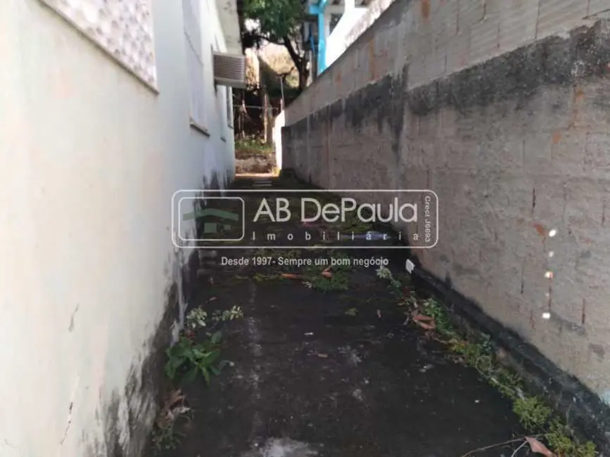 Foto 9 de Casa com 2 quartos à venda, 120m2 em Rio De Janeiro - RJ