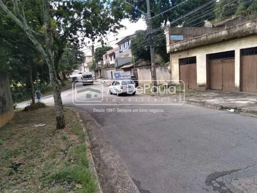 Foto 1 de Casa com 2 quartos à venda, 120m2 em Rio De Janeiro - RJ