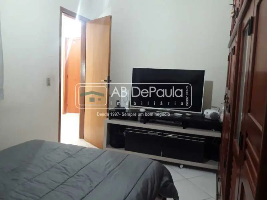 Foto 2 de Casa com 2 quartos à venda, 120m2 em Rio De Janeiro - RJ