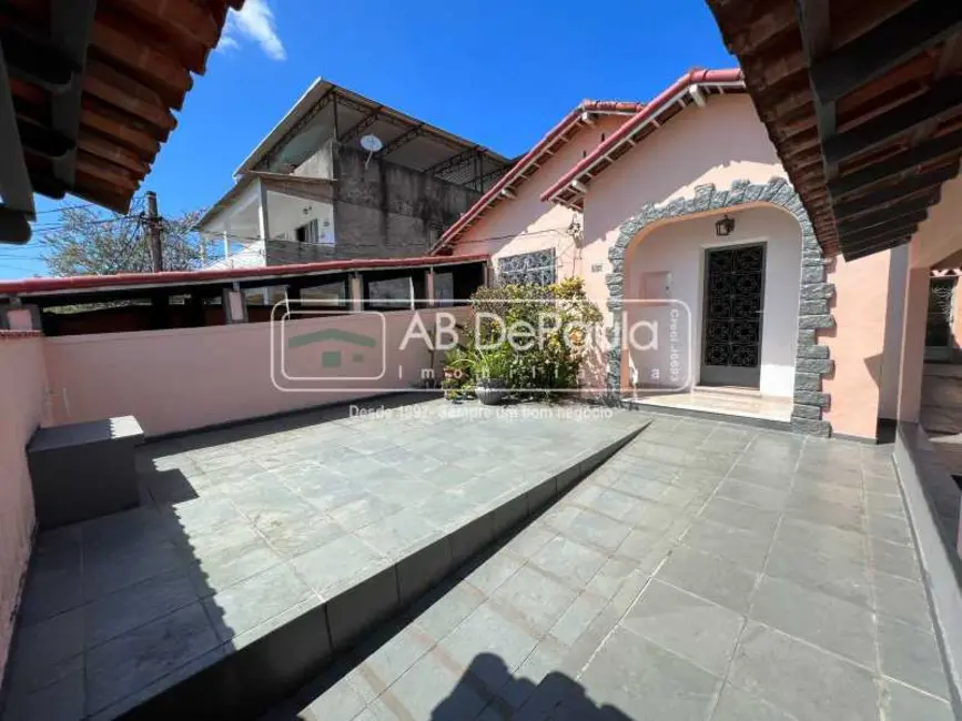 Casa com 3 quartos à venda, 165m2 em Rio De Janeiro - RJ - imagem 2 Foto 2 de Casa com 3 quartos à venda, 165m2 em Rio De Janeiro - RJ