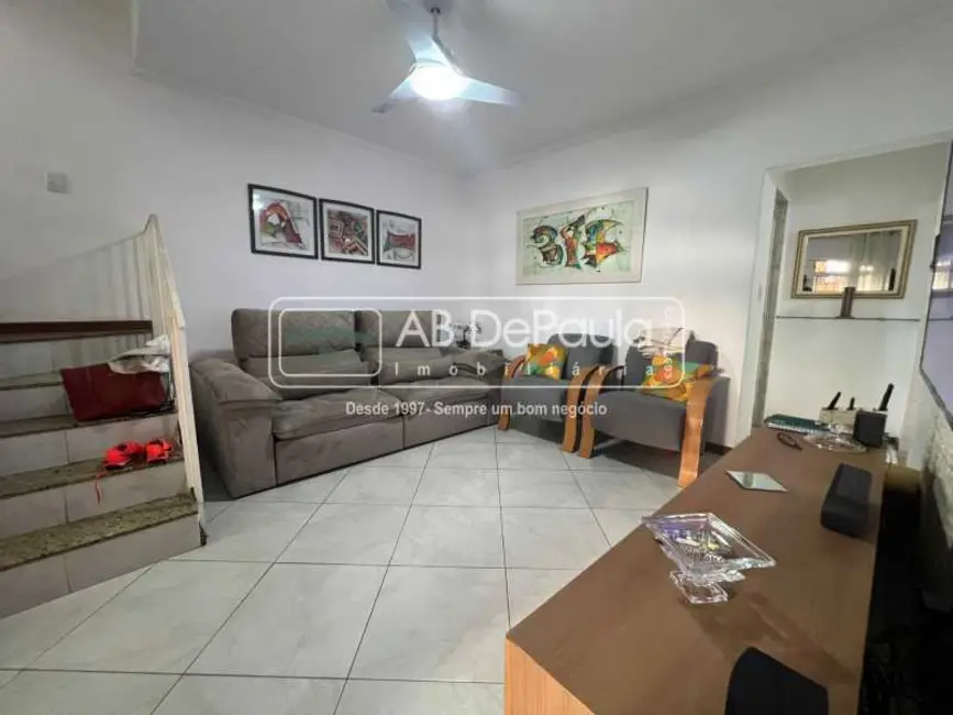 Foto 3 de Casa com 3 quartos à venda, 140m2 em Rio De Janeiro - RJ