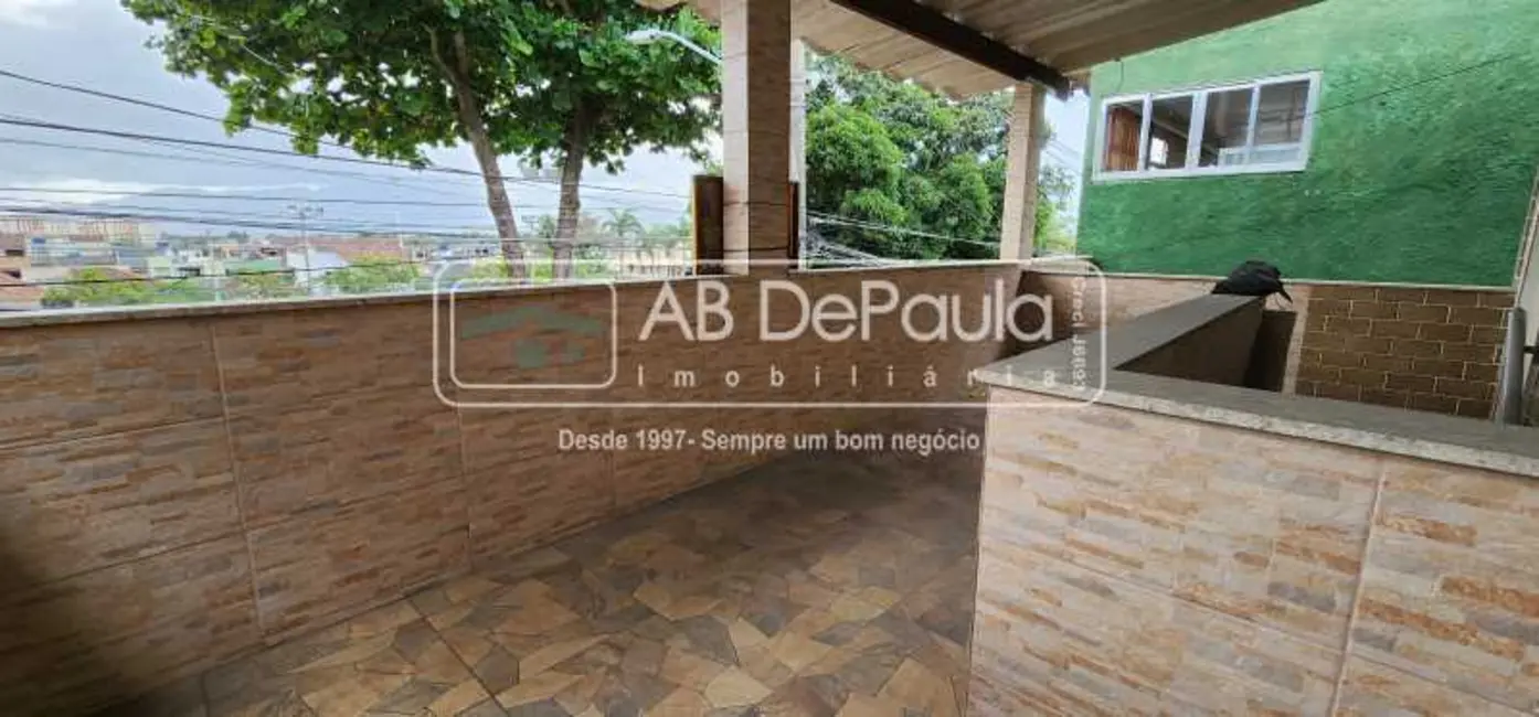 Casa com 3 quartos à venda, 252m2 em Rio De Janeiro - RJ - imagem 4 Foto 4 de Casa com 3 quartos à venda, 252m2 em Rio De Janeiro - RJ