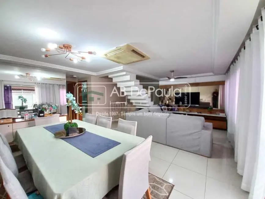 Casa com 4 quartos à venda, 251m2 em Rio De Janeiro - RJ - imagem 4 Foto 4 de Casa com 4 quartos à venda, 251m2 em Rio De Janeiro - RJ