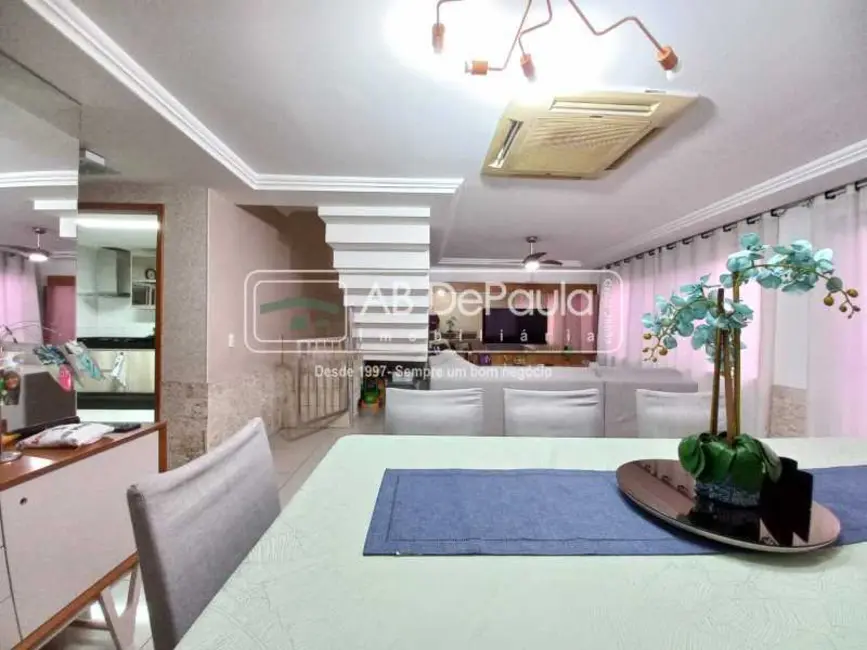 Casa com 4 quartos à venda, 251m2 em Rio De Janeiro - RJ - imagem 3 Foto 3 de Casa com 4 quartos à venda, 251m2 em Rio De Janeiro - RJ