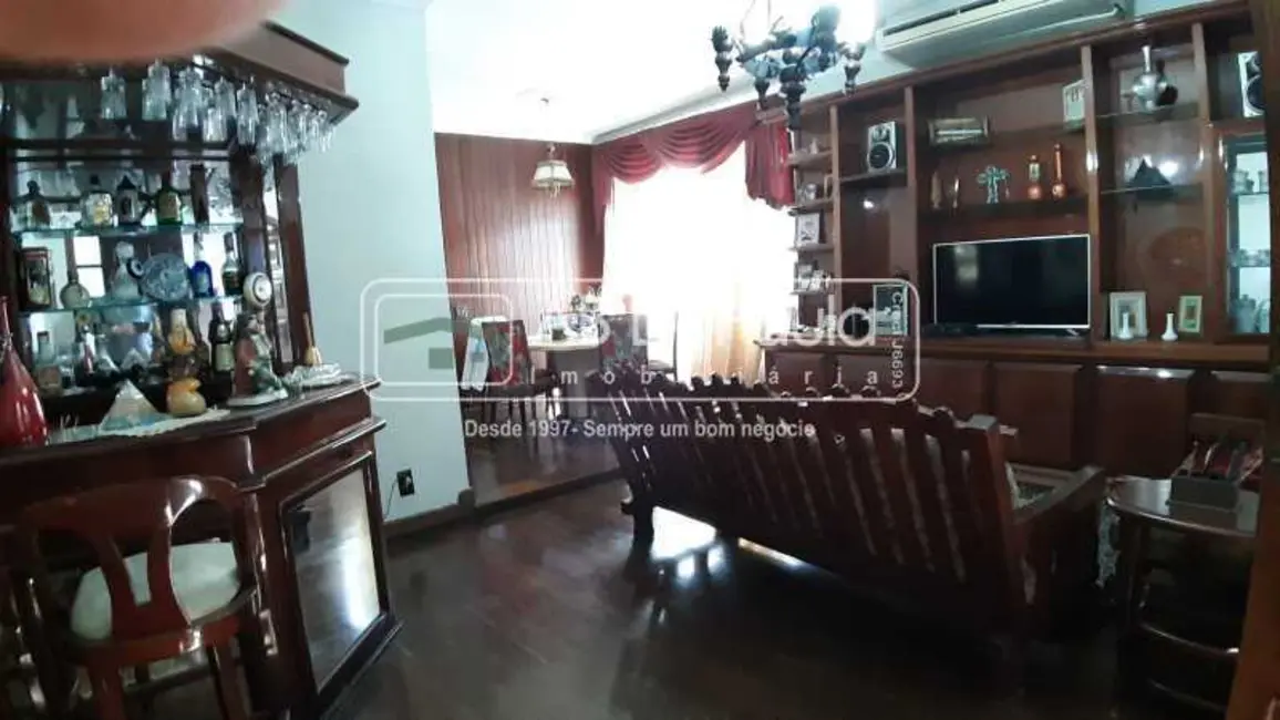 Casa com 4 quartos à venda, 140m2 em Rio De Janeiro - RJ - imagem 2 Foto 2 de Casa com 4 quartos à venda, 140m2 em Rio De Janeiro - RJ