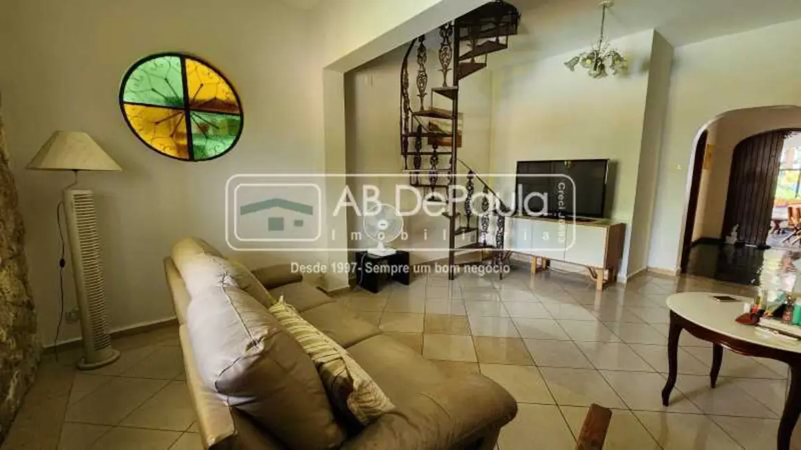 Casa com 4 quartos à venda, 588m2 em Rio De Janeiro - RJ - imagem 4 Foto 4 de Casa com 4 quartos à venda, 588m2 em Rio De Janeiro - RJ