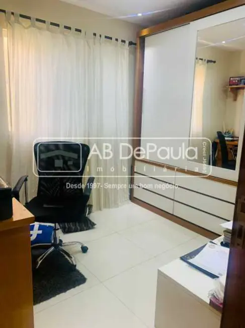 Foto 7 de Casa com 4 quartos à venda, 226m2 em Rio De Janeiro - RJ