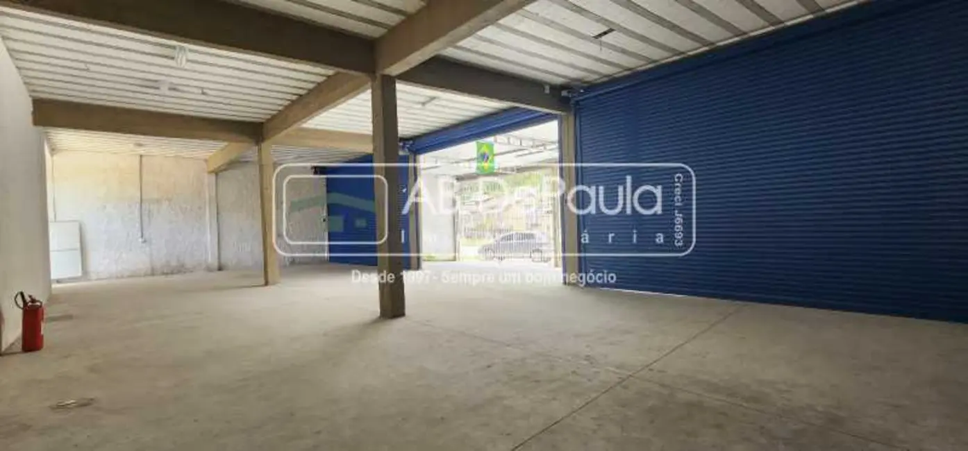 Armazém / Galpão à venda, 400m2 em Rio De Janeiro - RJ - imagem 4 Foto 4 de Armazém / Galpão à venda, 400m2 em Rio De Janeiro - RJ
