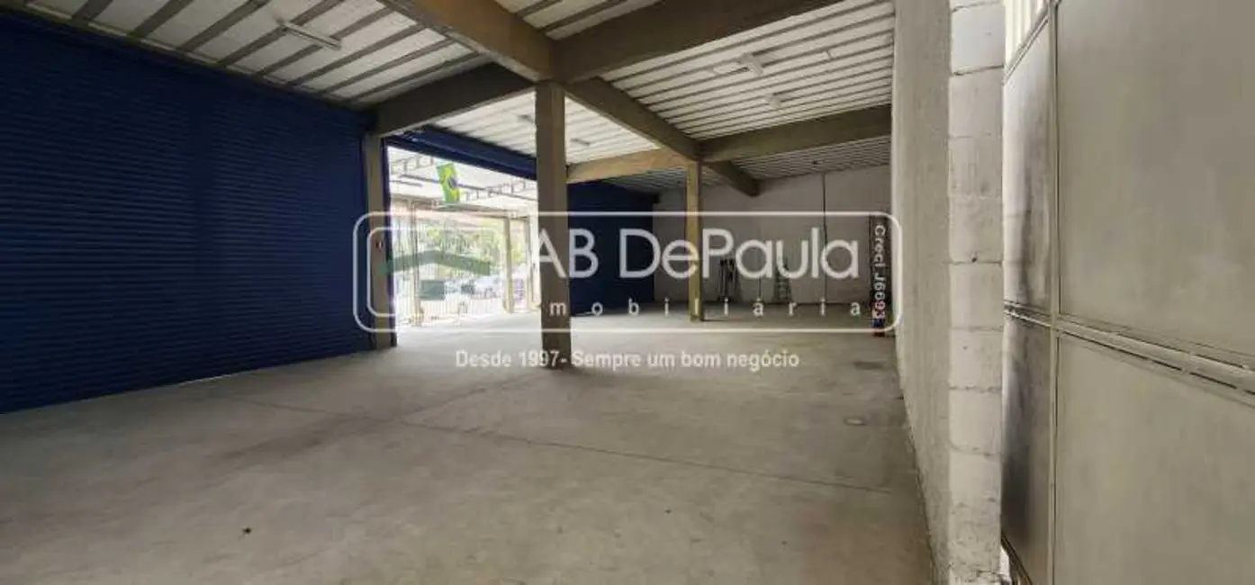 Armazém / Galpão à venda, 400m2 em Rio De Janeiro - RJ - imagem 5 Foto 5 de Armazém / Galpão à venda, 400m2 em Rio De Janeiro - RJ