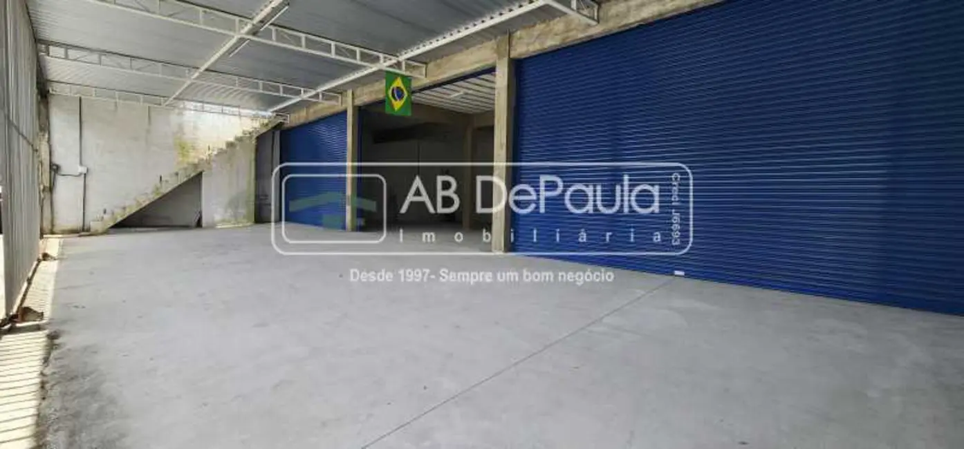 Armazém / Galpão à venda, 400m2 em Rio De Janeiro - RJ - imagem 1 Foto 1 de Armazém / Galpão à venda, 400m2 em Rio De Janeiro - RJ