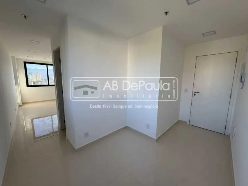 Sala Comercial à venda e para alugar, 26m2 em Rio De Janeiro - RJ - imagem 6 Foto 6 de Sala Comercial à venda e para alugar, 26m2 em Rio De Janeiro - RJ