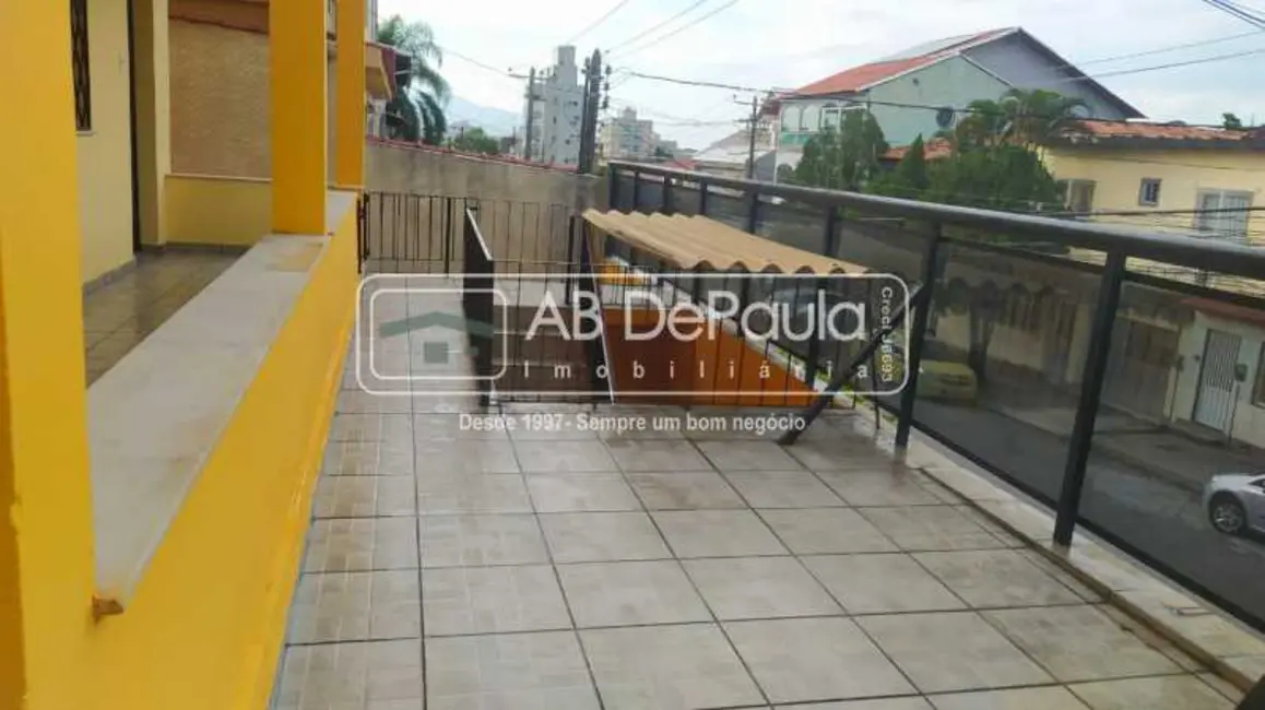 Foto 3 de Casa com 4 quartos à venda, 328m2 em Rio De Janeiro - RJ