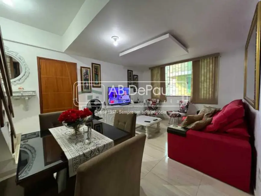 Casa com 3 quartos à venda, 134m2 em Rio De Janeiro - RJ - imagem 3 Foto 3 de Casa com 3 quartos à venda, 134m2 em Rio De Janeiro - RJ