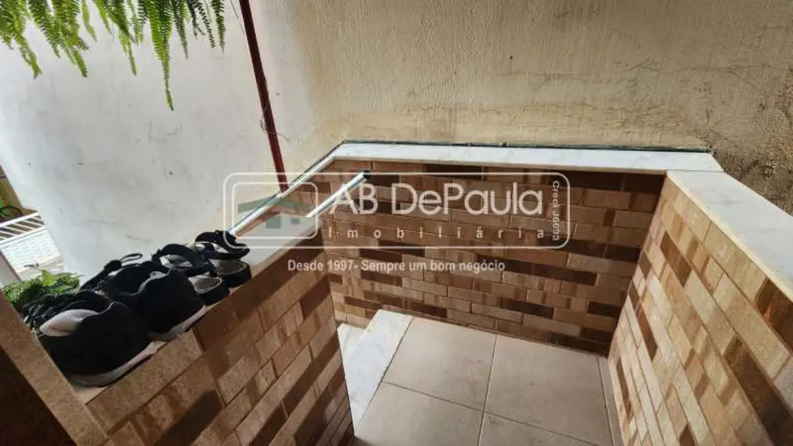 Casa com 2 quartos à venda, 69m2 em Rio De Janeiro - RJ - imagem 3 Foto 3 de Casa com 2 quartos à venda, 69m2 em Rio De Janeiro - RJ