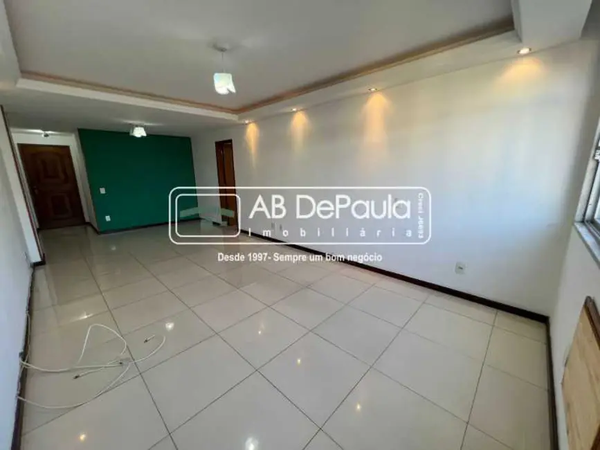 Apartamento com 3 quartos à venda, 130m2 em Rio De Janeiro - RJ - imagem 5 Foto 5 de Apartamento com 3 quartos à venda, 130m2 em Rio De Janeiro - RJ