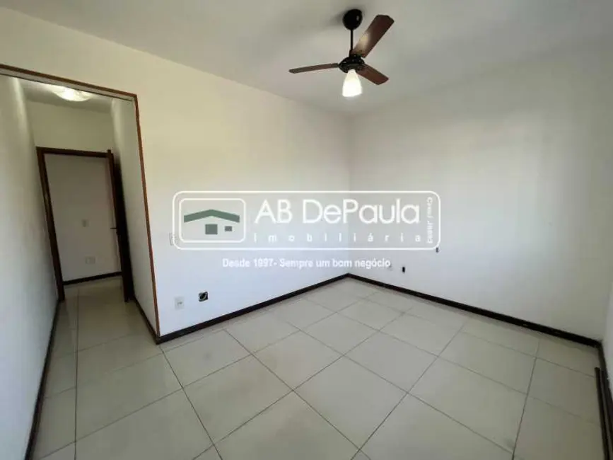 Apartamento com 3 quartos à venda, 130m2 em Rio De Janeiro - RJ - imagem 9 Foto 9 de Apartamento com 3 quartos à venda, 130m2 em Rio De Janeiro - RJ