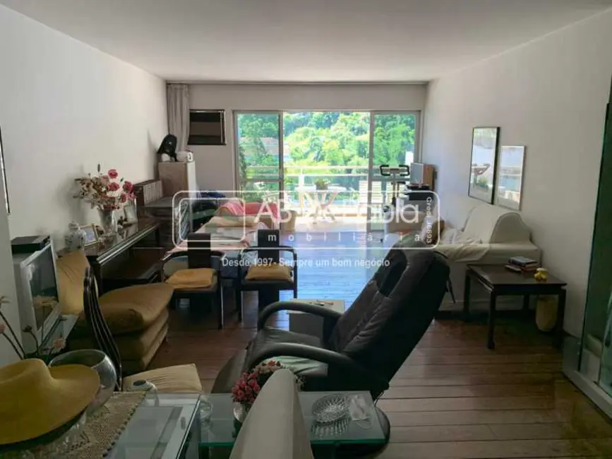 Foto 5 de Apartamento com 4 quartos à venda, 150m2 em Rio De Janeiro - RJ
