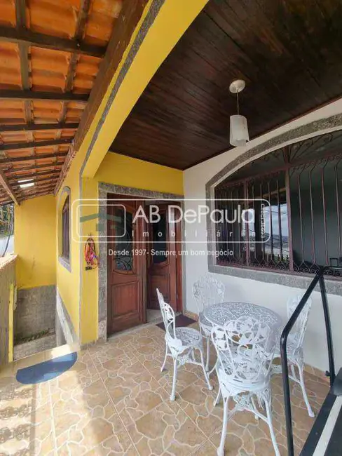 Foto 2 de Casa com 4 quartos à venda, 189m2 em Rio De Janeiro - RJ