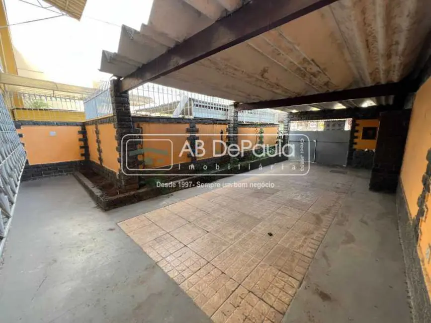 Casa com 3 quartos à venda, 150m2 em Rio De Janeiro - RJ - imagem 3 Foto 3 de Casa com 3 quartos à venda, 150m2 em Rio De Janeiro - RJ