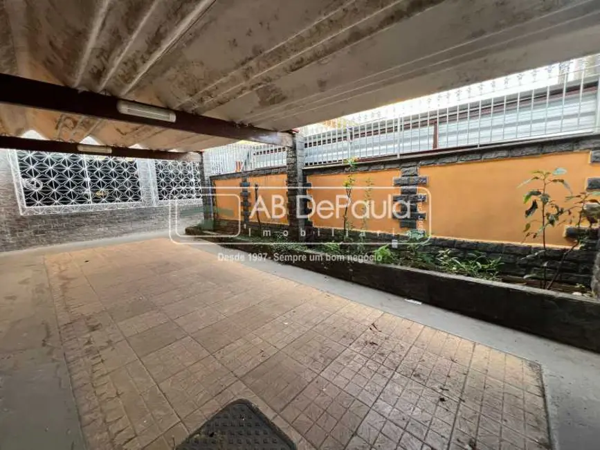 Foto 1 de Casa com 3 quartos à venda, 150m2 em Rio De Janeiro - RJ