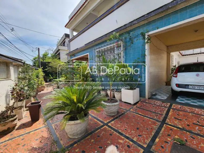 Foto 2 de Casa com 6 quartos à venda, 577m2 em Rio De Janeiro - RJ