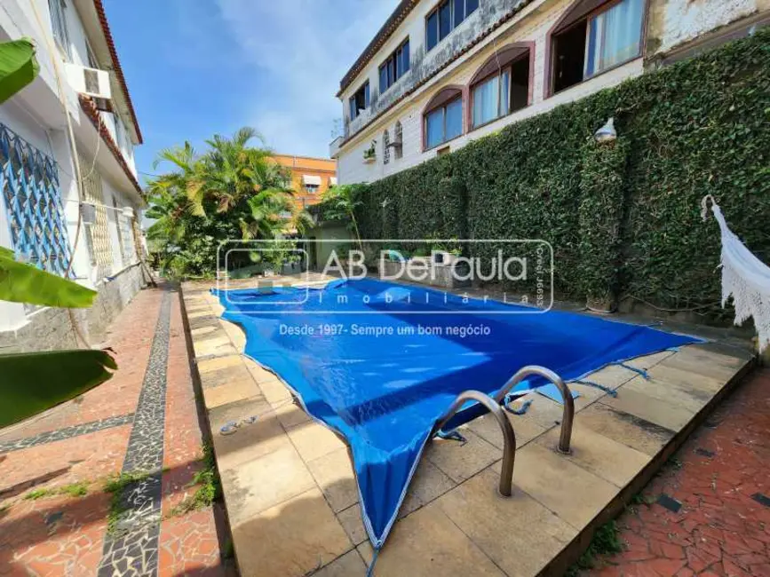 Foto 3 de Casa com 6 quartos à venda, 577m2 em Rio De Janeiro - RJ