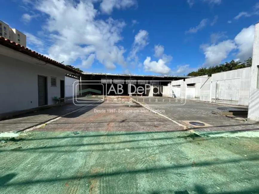 Armazém / Galpão para alugar, 700m2 em Rio De Janeiro - RJ - imagem 1 Foto 1 de Armazém / Galpão para alugar, 700m2 em Rio De Janeiro - RJ