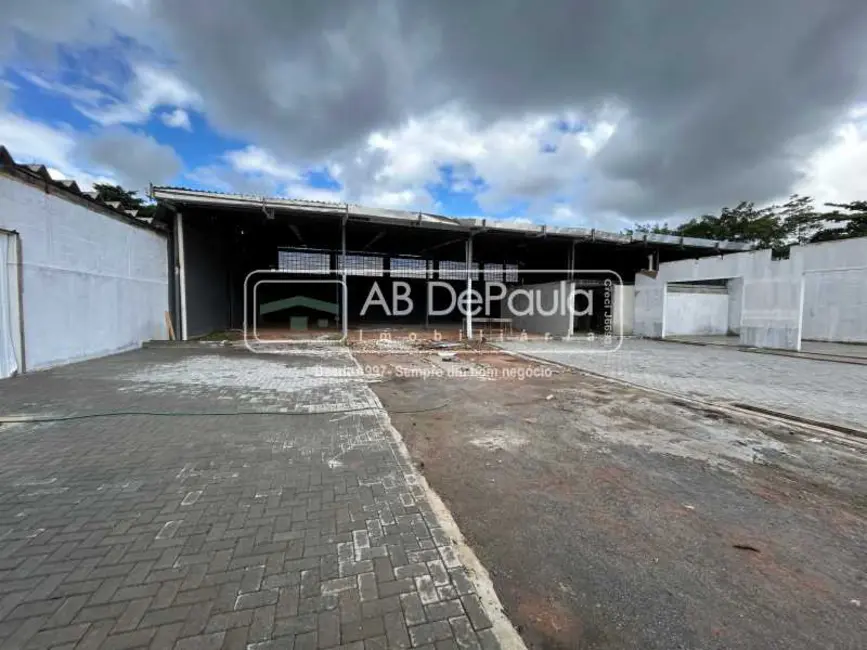 Armazém / Galpão para alugar, 700m2 em Rio De Janeiro - RJ - imagem 3 Foto 3 de Armazém / Galpão para alugar, 700m2 em Rio De Janeiro - RJ