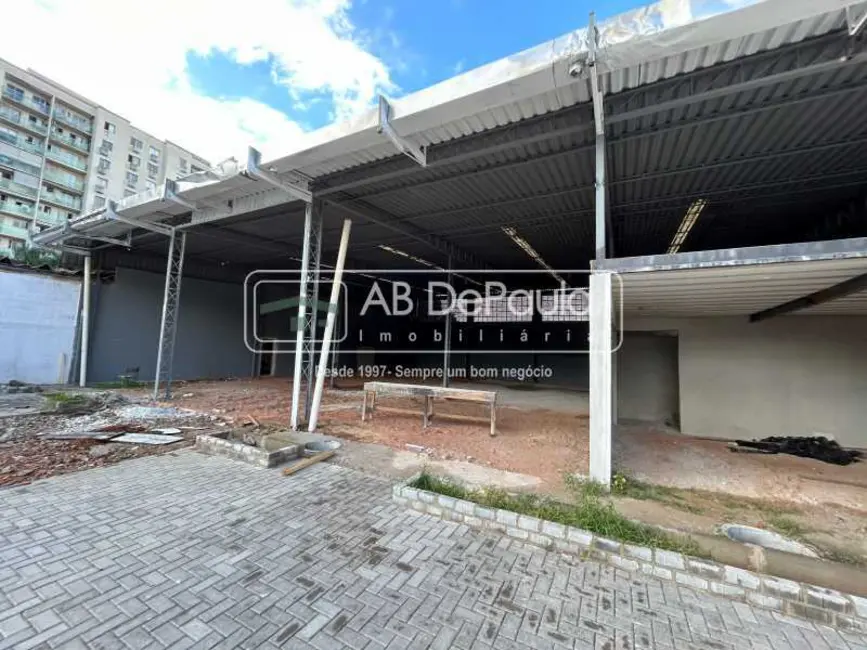 Armazém / Galpão para alugar, 700m2 em Rio De Janeiro - RJ - imagem 9 Foto 9 de Armazém / Galpão para alugar, 700m2 em Rio De Janeiro - RJ