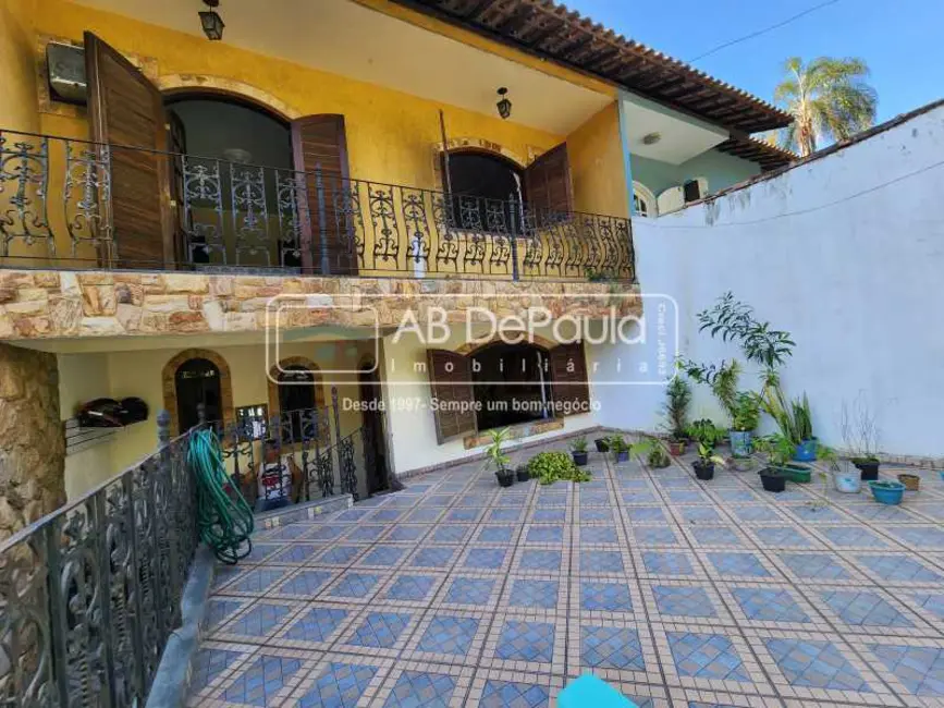 Casa com 3 quartos à venda, 129m2 em Rio De Janeiro - RJ - imagem 5 Foto 5 de Casa com 3 quartos à venda, 129m2 em Rio De Janeiro - RJ