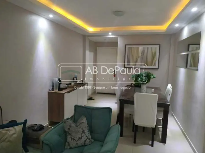 Foto 2 de Apartamento com 2 quartos à venda, 55m2 em Rio De Janeiro - RJ