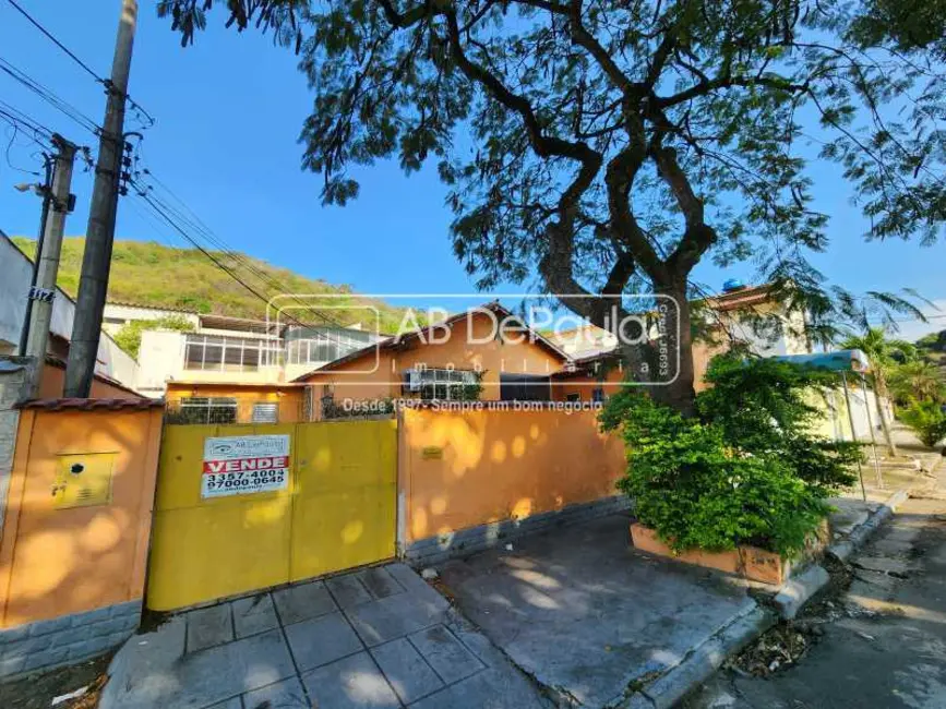 Foto 1 de Casa com 6 quartos à venda, 220m2 em Rio De Janeiro - RJ