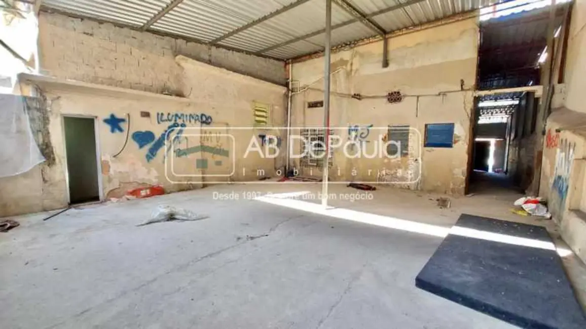 Loja para alugar, 25m2 em Rio De Janeiro - RJ - imagem 1 Foto 1 de Loja para alugar, 25m2 em Rio De Janeiro - RJ