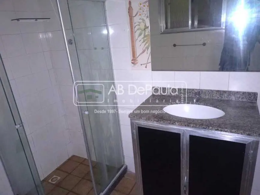 Foto 8 de Casa com 2 quartos à venda, 190m2 em Rio De Janeiro - RJ