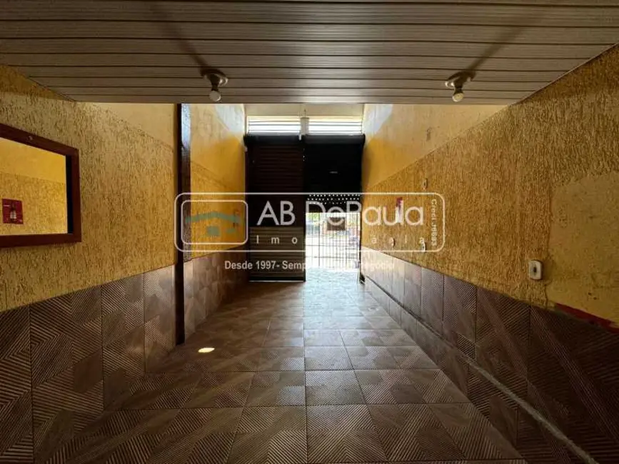 Loja para alugar, 41m2 em Rio De Janeiro - RJ - imagem 8 Foto 8 de Loja para alugar, 41m2 em Rio De Janeiro - RJ