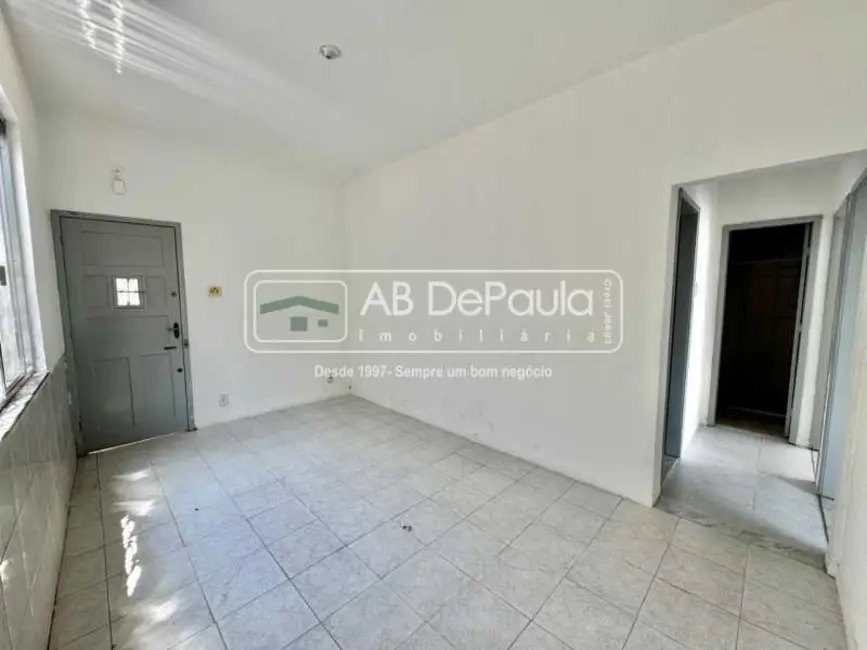 Foto 1 de Apartamento com 2 quartos para alugar, 60m2 em Rio De Janeiro - RJ
