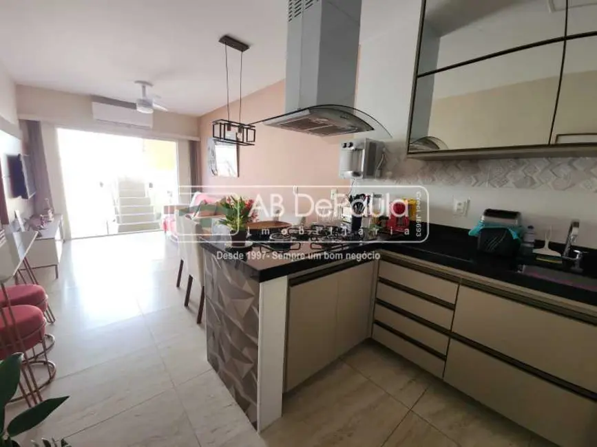 Casa com 2 quartos à venda, 100m2 em Rio De Janeiro - RJ - imagem 5 Foto 5 de Casa com 2 quartos à venda, 100m2 em Rio De Janeiro - RJ