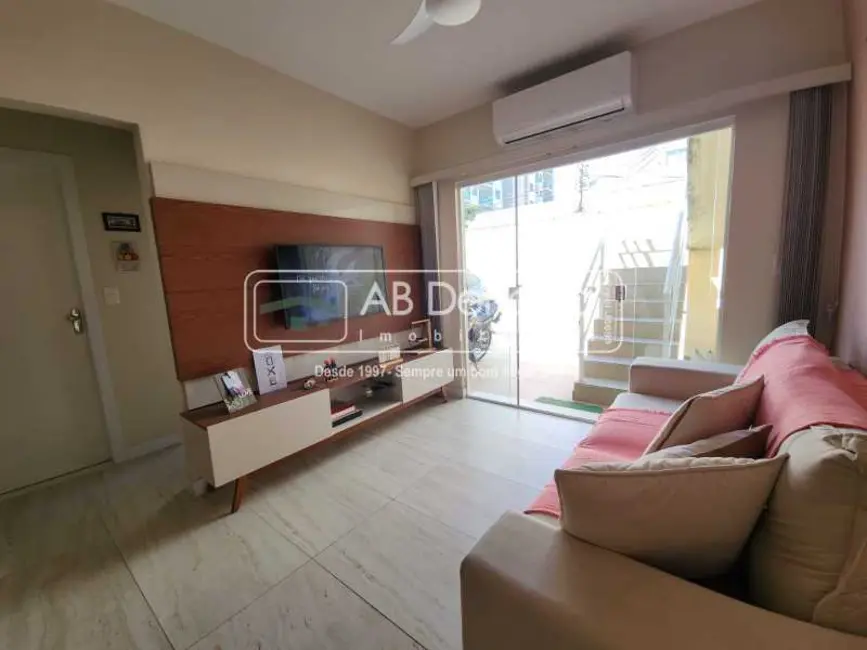 Casa com 2 quartos à venda, 100m2 em Rio De Janeiro - RJ - imagem 1 Foto 1 de Casa com 2 quartos à venda, 100m2 em Rio De Janeiro - RJ