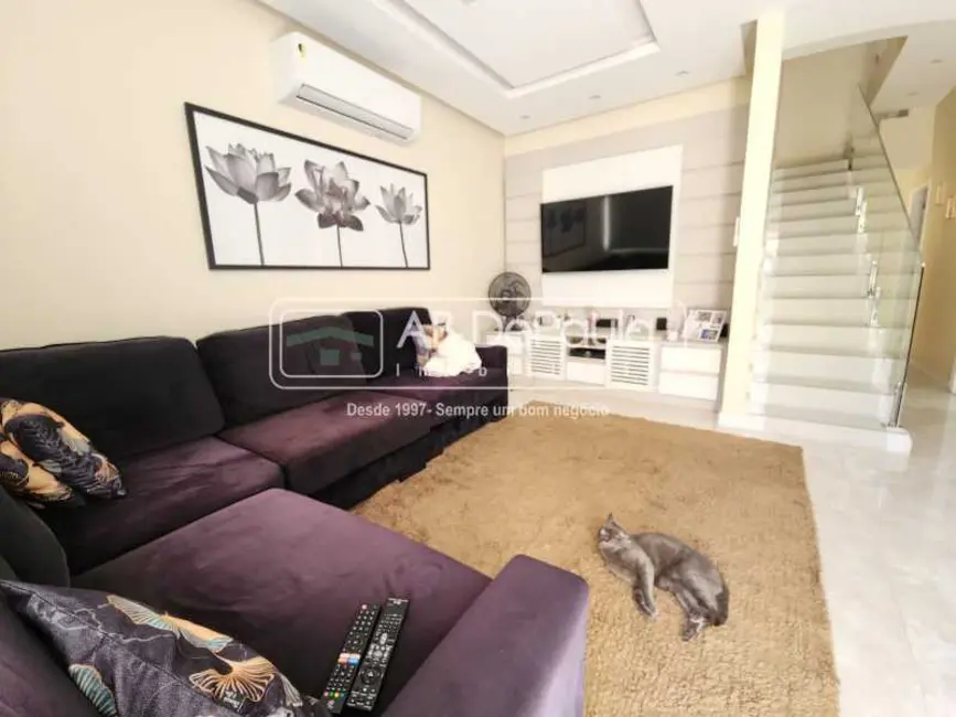 Foto 4 de Casa com 3 quartos à venda, 140m2 em Rio De Janeiro - RJ