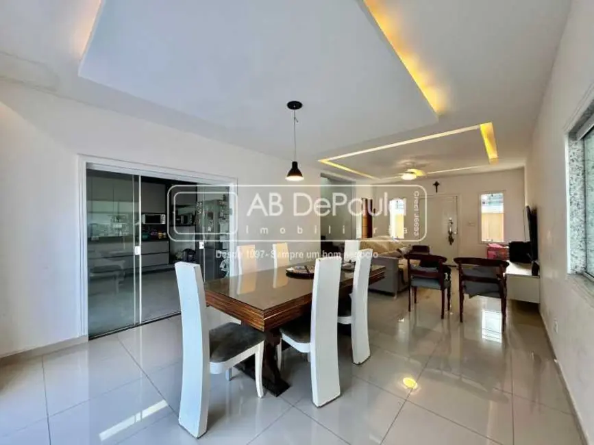 Foto 4 de Casa com 5 quartos à venda, 261m2 em Rio De Janeiro - RJ