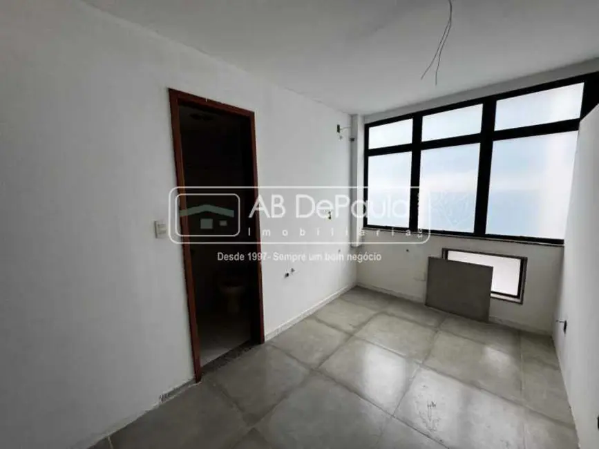 Foto 2 de Sala Comercial para alugar, 30m2 em Rio De Janeiro - RJ