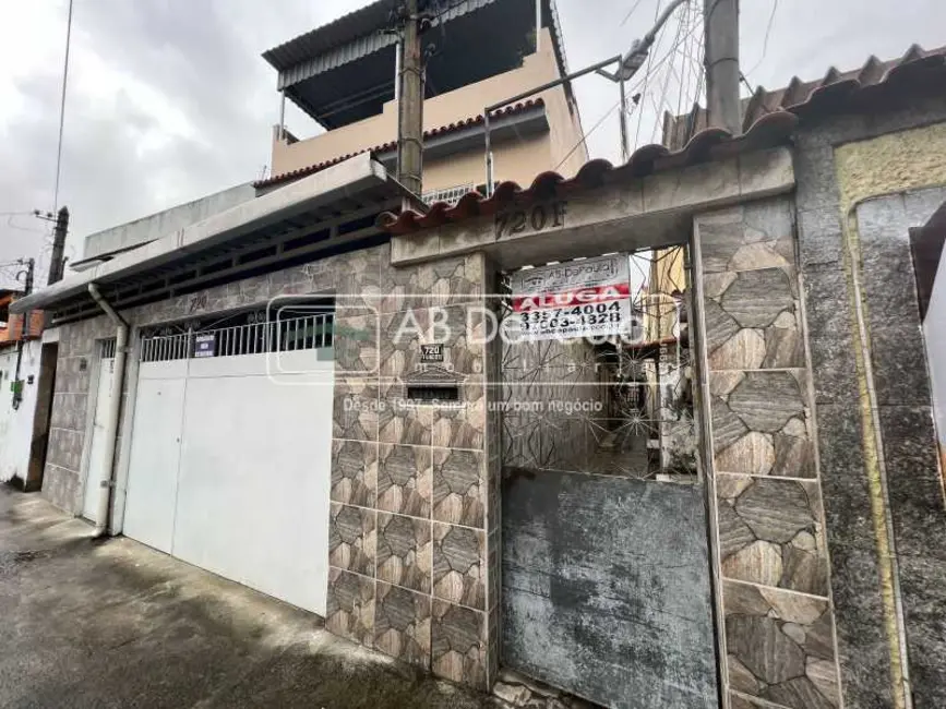 Foto 2 de Casa com 3 quartos para alugar, 150m2 em Rio De Janeiro - RJ