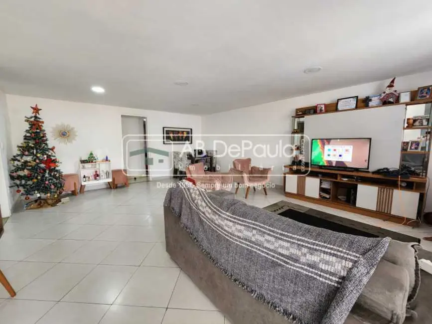 Casa com 3 quartos à venda, 160m2 em Rio De Janeiro - RJ - imagem 6 Foto 6 de Casa com 3 quartos à venda, 160m2 em Rio De Janeiro - RJ