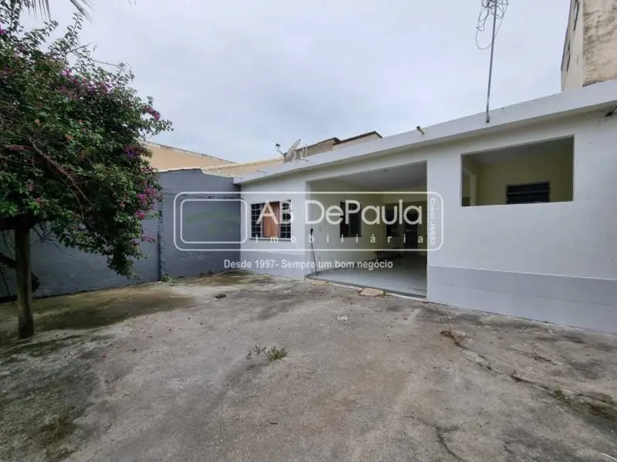 Casa com 2 quartos à venda, 50m2 em Rio De Janeiro - RJ - imagem 2 Foto 2 de Casa com 2 quartos à venda, 50m2 em Rio De Janeiro - RJ